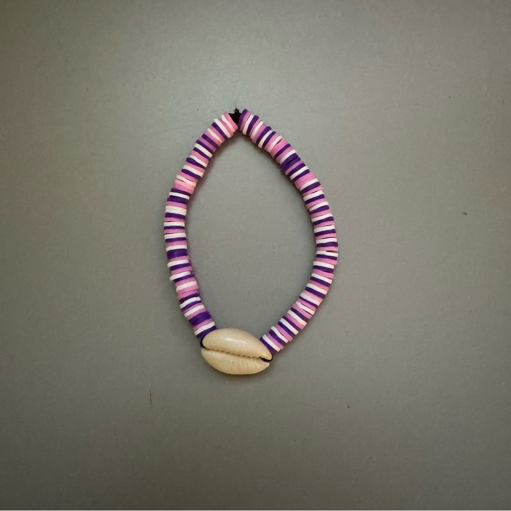 HANDMADE SEA SHELL BEADED BRACELET